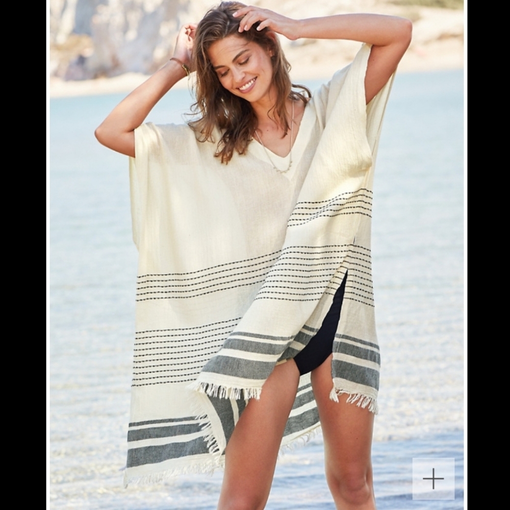 Hat Attack NY Caftan cover up